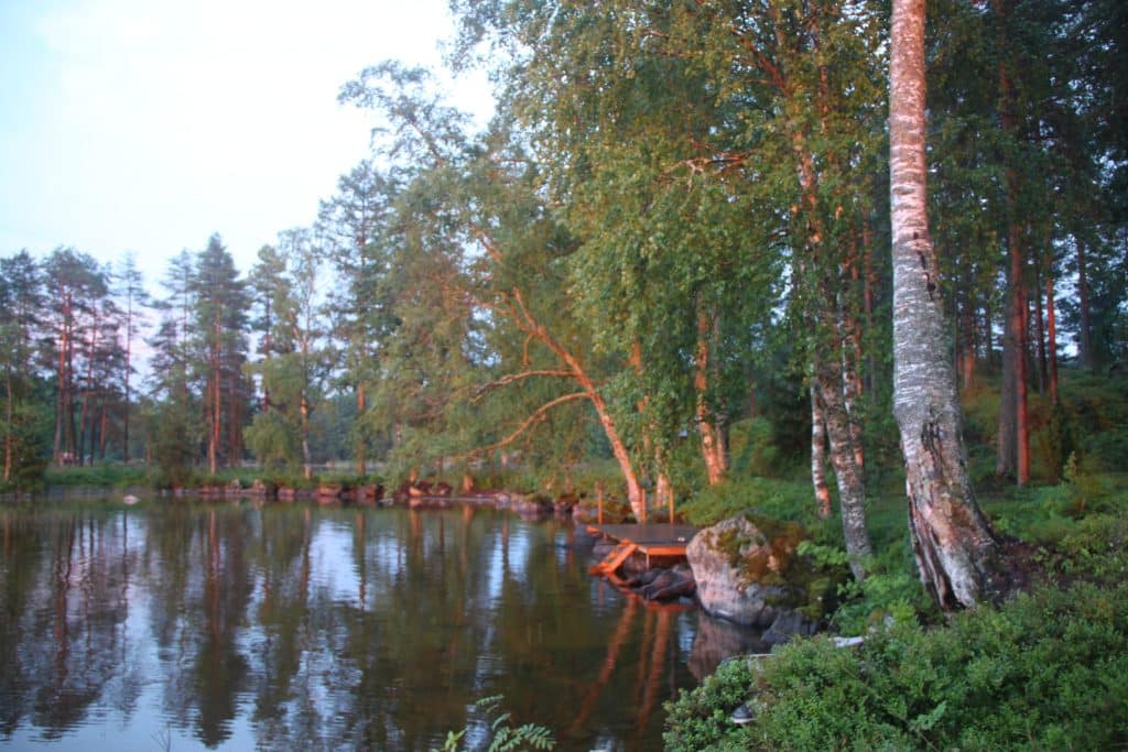 Rantamaisema. Aholan mökit Padasjoki.